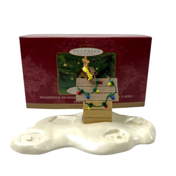 Hallmark Keepsake Ornament Woodstock On Doghouse Display Piece 2000 A Snoopy Chr - Picture 2 of 10